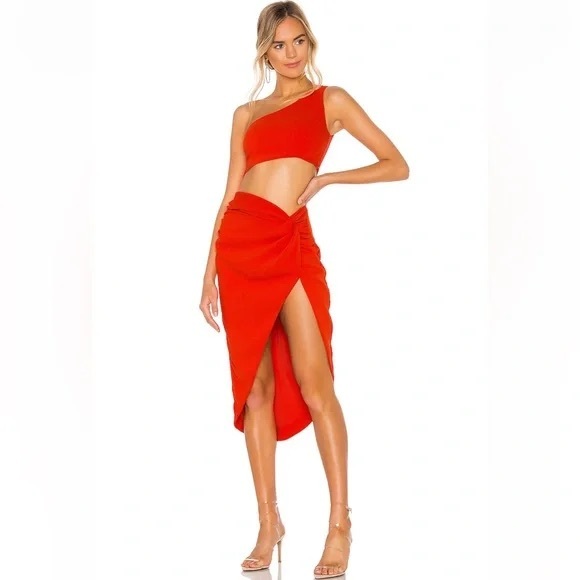 Kayla Crop Top in Red Orange
NBD REVOLVE - Picture 2 of 6